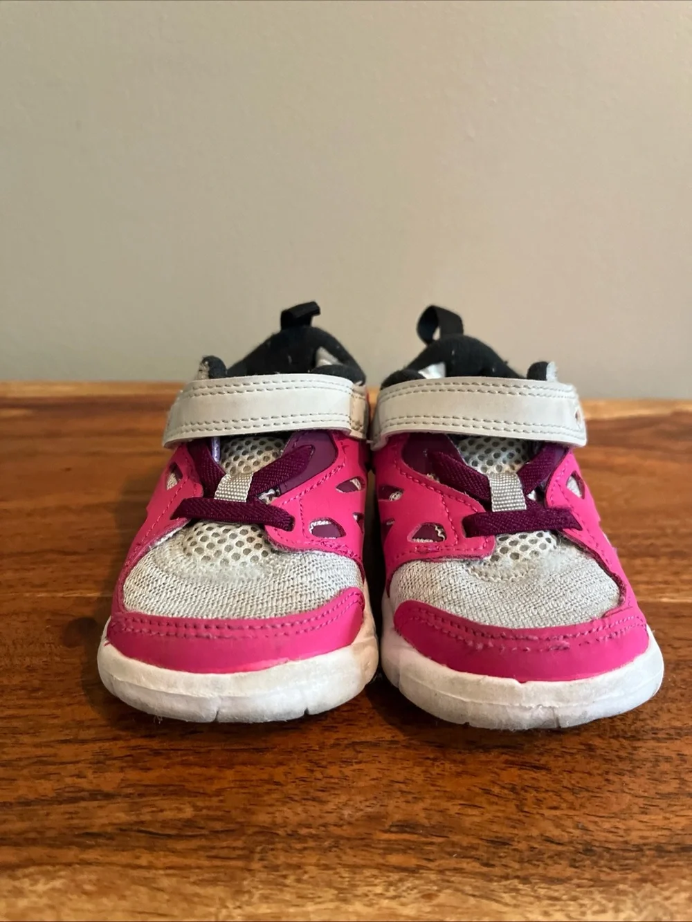 Girls Toddler Nike Tennis Shoes Sneakers Size 5C Pink Purple